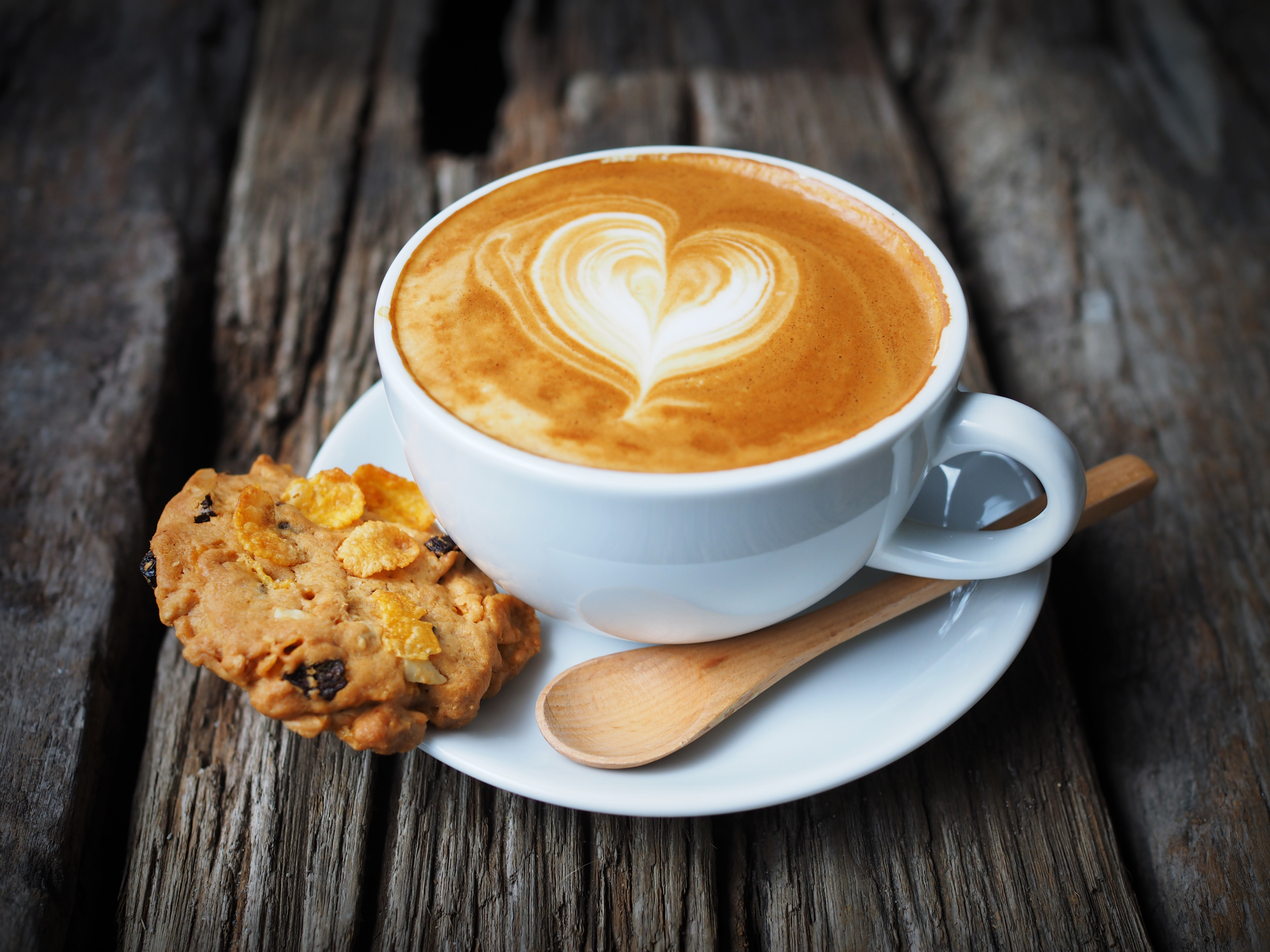 Latte with Cookie